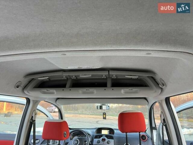 Серый Рено Кенгу, объемом двигателя 1.6 л и пробегом 170 тыс. км за 8750 $, фото 55 на Automoto.ua