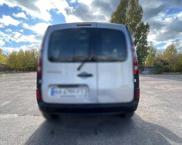 Сірий Рено Кєнгу, об'ємом двигуна 1.46 л та пробігом 375 тис. км за 5100 $, фото 11 на Automoto.ua