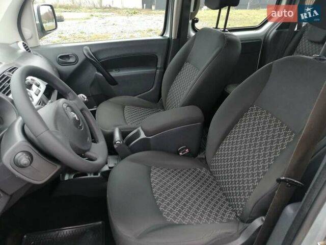Сірий Рено Кєнгу, об'ємом двигуна 1.5 л та пробігом 219 тис. км за 8750 $, фото 21 на Automoto.ua