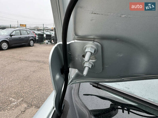 Сірий Рено Кєнгу, об'ємом двигуна 1.5 л та пробігом 227 тис. км за 9500 $, фото 66 на Automoto.ua