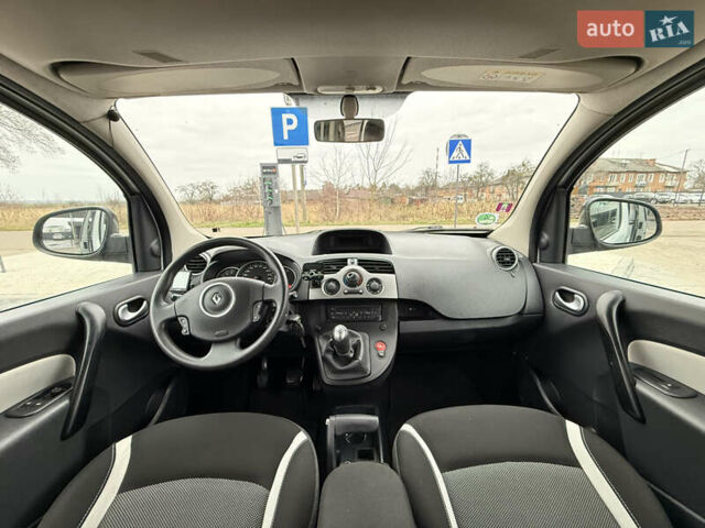 Сірий Рено Кєнгу, об'ємом двигуна 1.6 л та пробігом 172 тис. км за 7700 $, фото 1 на Automoto.ua