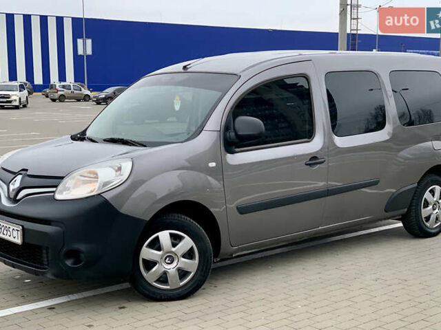 Серый Рено Кенгу, объемом двигателя 1.5 л и пробегом 308 тыс. км за 7999 $, фото 1 на Automoto.ua