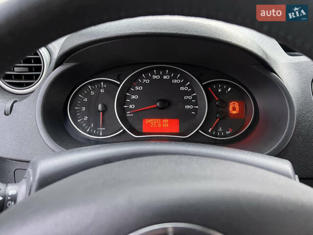 Рено Кенгу 2013 в Луцке на Automoto.ua Серый Рено Кенгу, объемом двигателя 1.6 л и пробегом 245 тыс. км за 8800 $, фото 14 на Automoto.ua