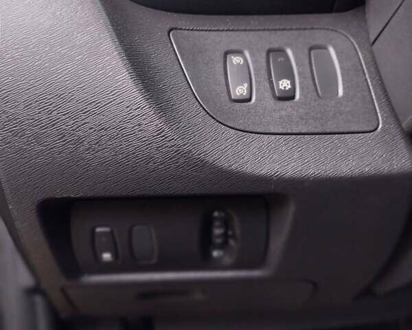 Серый Рено Кенгу, объемом двигателя 1.5 л и пробегом 222 тыс. км за 10500 $, фото 2 на Automoto.ua