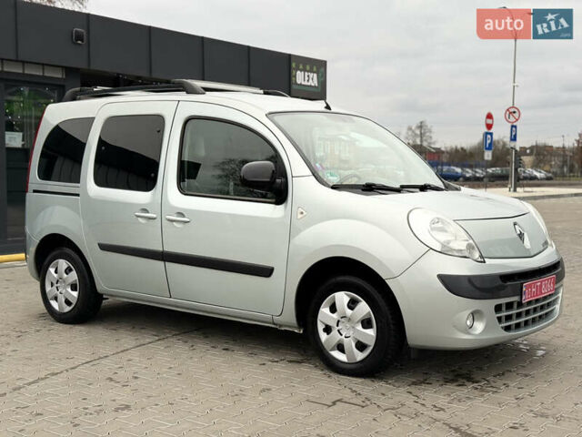 Сірий Рено Кєнгу, об'ємом двигуна 1.6 л та пробігом 172 тис. км за 7700 $, фото 12 на Automoto.ua