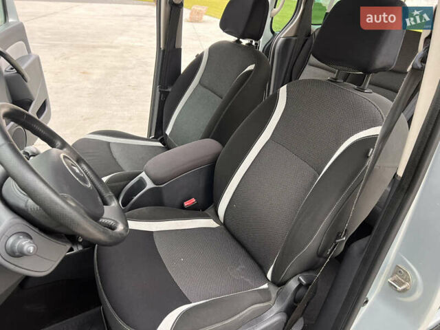 Серый Рено Кенгу, объемом двигателя 1.6 л и пробегом 245 тыс. км за 8200 $, фото 11 на Automoto.ua