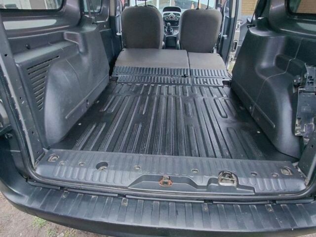 Сірий Рено Кєнгу, об'ємом двигуна 1.5 л та пробігом 240 тис. км за 10300 $, фото 10 на Automoto.ua