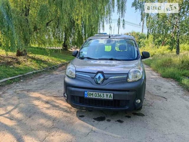 Серый Рено Кенгу, объемом двигателя 0 л и пробегом 105 тыс. км за 8900 $, фото 7 на Automoto.ua