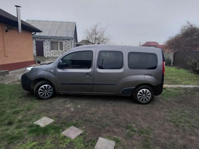 Сірий Рено Кєнгу, об'ємом двигуна 1.5 л та пробігом 240 тис. км за 10300 $, фото 3 на Automoto.ua