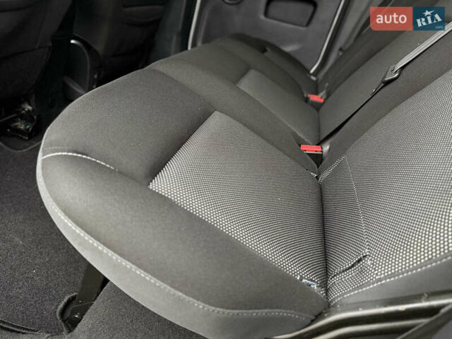 Сірий Рено Кєнгу, об'ємом двигуна 1.6 л та пробігом 172 тис. км за 7700 $, фото 80 на Automoto.ua
