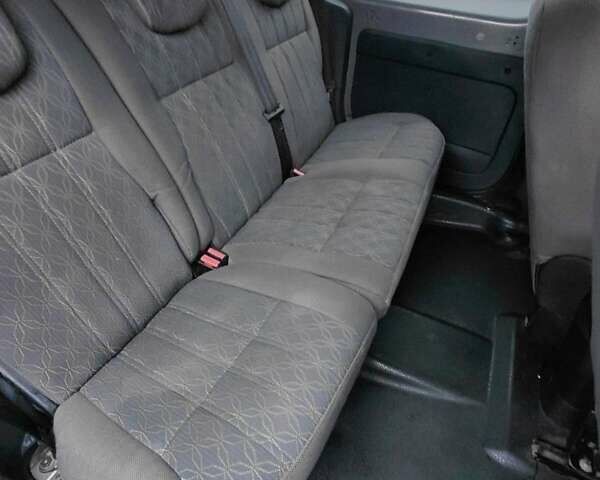 Серый Рено Кенгу, объемом двигателя 1.5 л и пробегом 240 тыс. км за 10300 $, фото 15 на Automoto.ua