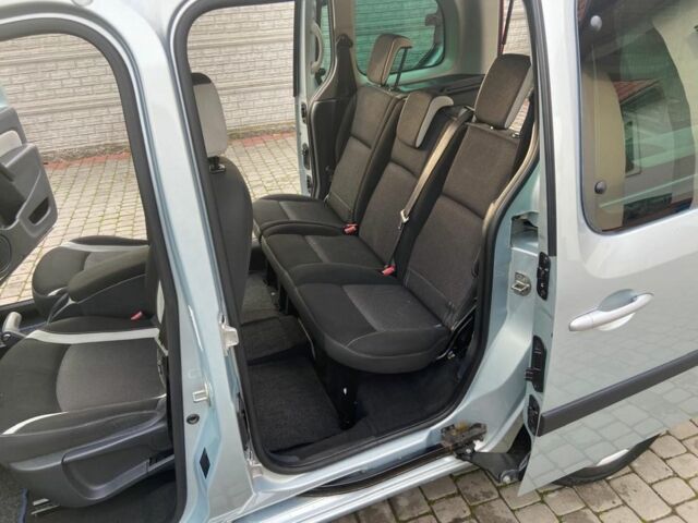 Серый Рено Кенгу, объемом двигателя 0 л и пробегом 268 тыс. км за 7950 $, фото 2 на Automoto.ua