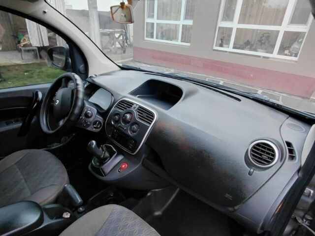 Сірий Рено Кєнгу, об'ємом двигуна 1.5 л та пробігом 240 тис. км за 10300 $, фото 7 на Automoto.ua