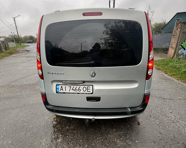 Серый Рено Кенгу, объемом двигателя 1.46 л и пробегом 160 тыс. км за 7500 $, фото 2 на Automoto.ua