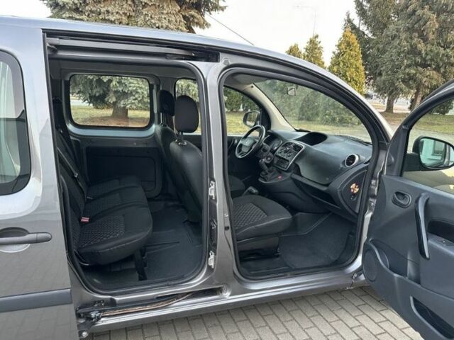 Сірий Рено Кєнгу, об'ємом двигуна 1.5 л та пробігом 218 тис. км за 6250 $, фото 17 на Automoto.ua