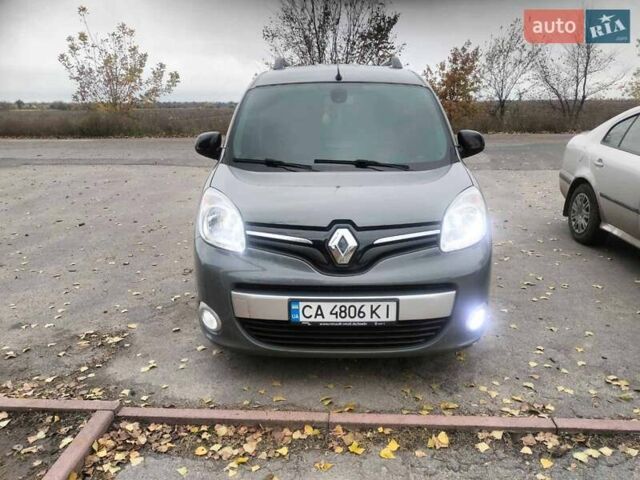 Серый Рено Кенгу, объемом двигателя 1.5 л и пробегом 222 тыс. км за 10500 $, фото 8 на Automoto.ua