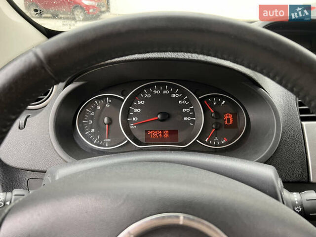 Серый Рено Кенгу, объемом двигателя 1.6 л и пробегом 245 тыс. км за 8200 $, фото 18 на Automoto.ua