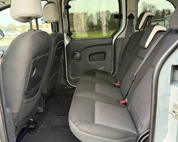 Сірий Рено Кєнгу, об'ємом двигуна 1.6 л та пробігом 172 тис. км за 7700 $, фото 75 на Automoto.ua