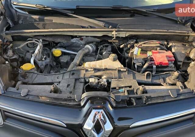 Серый Рено Кенгу, объемом двигателя 1.46 л и пробегом 180 тыс. км за 12500 $, фото 13 на Automoto.ua