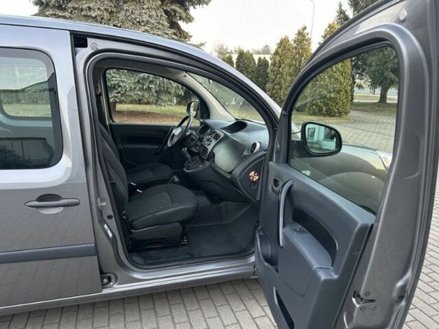 Сірий Рено Кєнгу, об'ємом двигуна 1.5 л та пробігом 218 тис. км за 6250 $, фото 18 на Automoto.ua