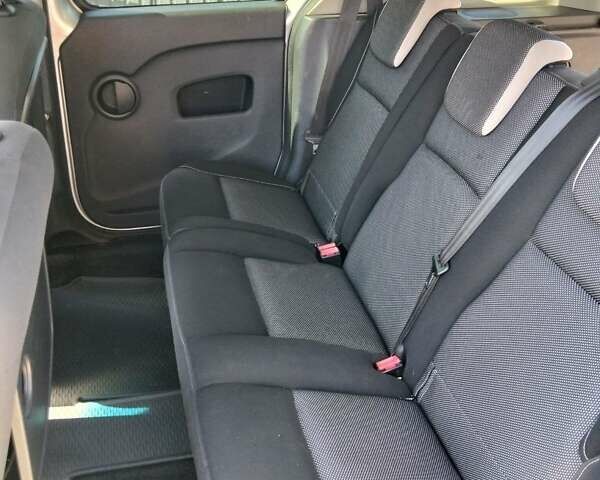 Сірий Рено Кєнгу, об'ємом двигуна 1.46 л та пробігом 341 тис. км за 7200 $, фото 11 на Automoto.ua