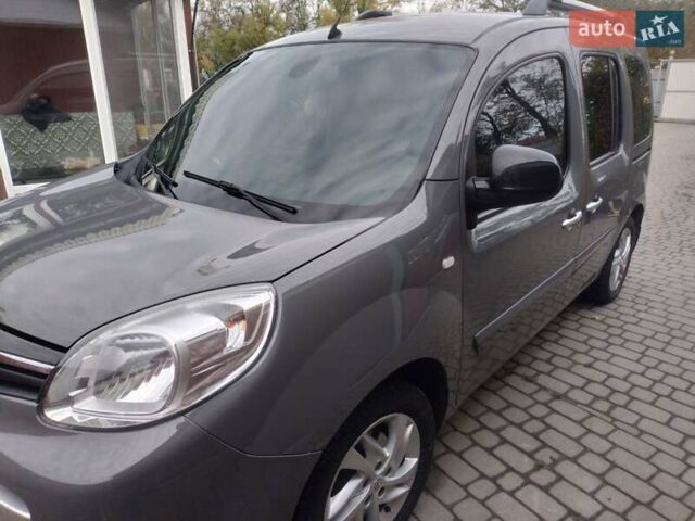 Серый Рено Кенгу, объемом двигателя 1.5 л и пробегом 222 тыс. км за 10500 $, фото 4 на Automoto.ua