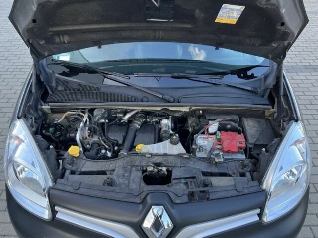 Сірий Рено Кєнгу, об'ємом двигуна 1.5 л та пробігом 218 тис. км за 6250 $, фото 21 на Automoto.ua