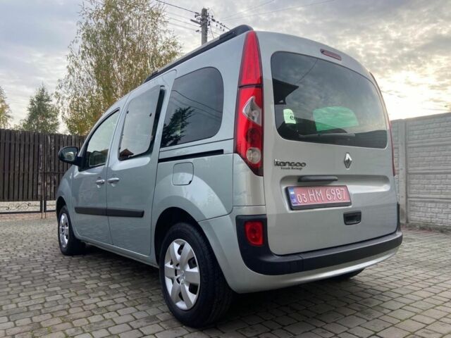 Серый Рено Кенгу, объемом двигателя 0 л и пробегом 268 тыс. км за 7950 $, фото 6 на Automoto.ua