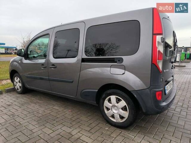 Серый Рено Кенгу, объемом двигателя 1.46 л и пробегом 265 тыс. км за 11900 $, фото 16 на Automoto.ua