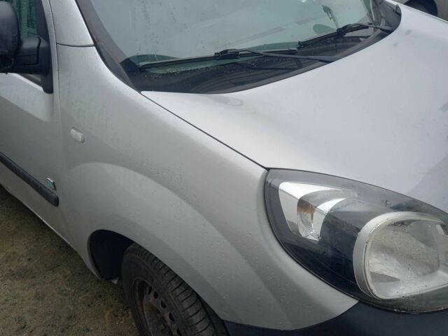 Серый Рено Кенгу, объемом двигателя 0 л и пробегом 120 тыс. км за 1500 $, фото 3 на Automoto.ua