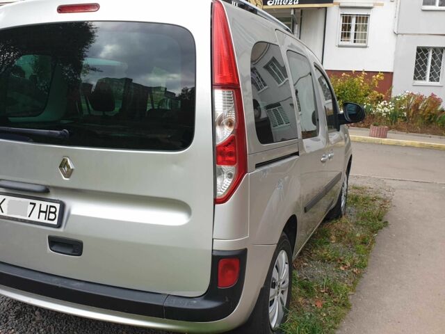 Серый Рено Кенгу, объемом двигателя 1.5 л и пробегом 182 тыс. км за 9800 $, фото 3 на Automoto.ua