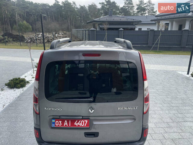 Серый Рено Кенгу, объемом двигателя 1.5 л и пробегом 226 тыс. км за 11400 $, фото 7 на Automoto.ua