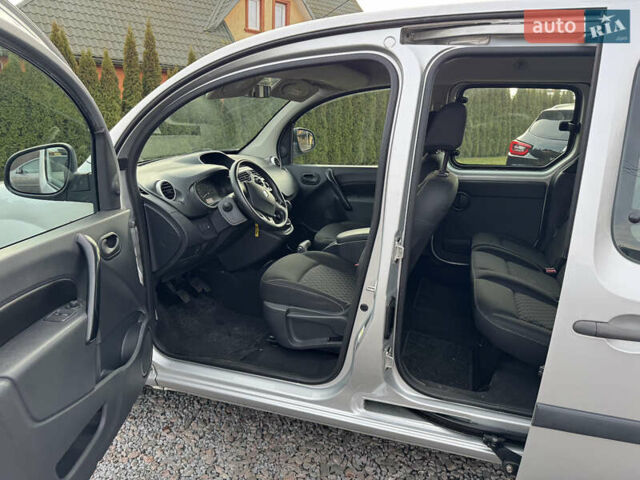 Серый Рено Кенгу, объемом двигателя 1.5 л и пробегом 163 тыс. км за 9600 $, фото 8 на Automoto.ua