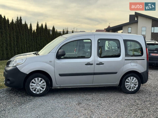 Серый Рено Кенгу, объемом двигателя 1.5 л и пробегом 163 тыс. км за 9600 $, фото 3 на Automoto.ua