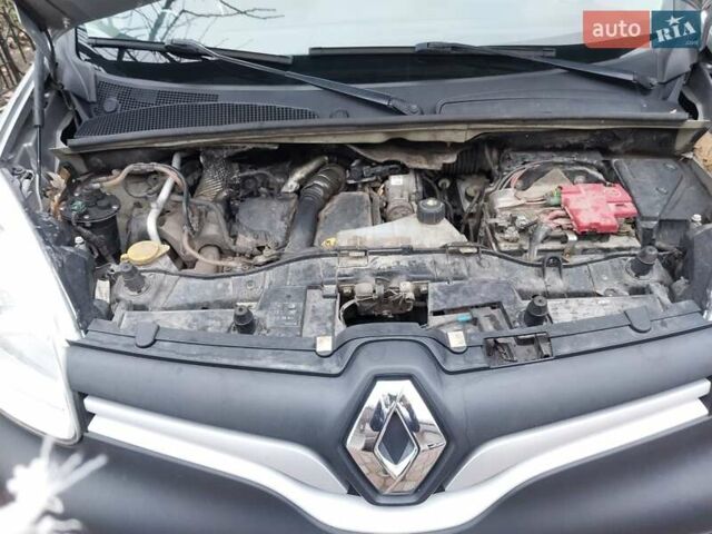 Серый Рено Кенгу, объемом двигателя 1.46 л и пробегом 270 тыс. км за 9600 $, фото 3 на Automoto.ua