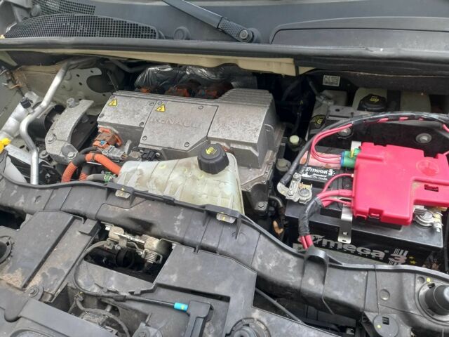 Серый Рено Кенгу, объемом двигателя 0 л и пробегом 120 тыс. км за 1500 $, фото 8 на Automoto.ua