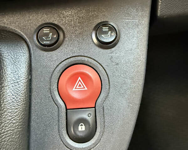 Рено Кєнгу 2014 у Києві на Automoto.ua Сірий Рено Кєнгу, об'ємом двигуна 1.46 л та пробігом 260 тис. км за 12700 $, фото 29 на Automoto.ua