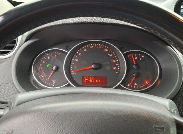 Серый Рено Кенгу, объемом двигателя 1.5 л и пробегом 274 тыс. км за 8200 $, фото 7 на Automoto.ua