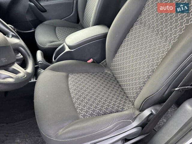 Серый Рено Кенгу, объемом двигателя 1.5 л и пробегом 163 тыс. км за 9600 $, фото 10 на Automoto.ua