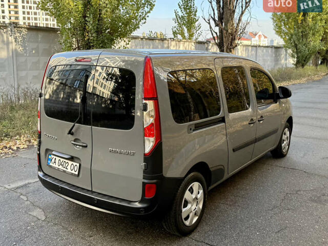 Рено Кєнгу 2014 у Києві на Automoto.ua Сірий Рено Кєнгу, об'ємом двигуна 1.46 л та пробігом 260 тис. км за 12700 $, фото 10 на Automoto.ua