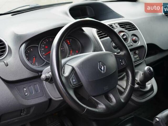 Сірий Рено Кєнгу, об'ємом двигуна 1.5 л та пробігом 280 тис. км за 8777 $, фото 17 на Automoto.ua