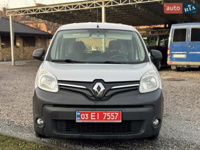 Серый Рено Кенгу, объемом двигателя 1.5 л и пробегом 163 тыс. км за 9600 $, фото 1 на Automoto.ua