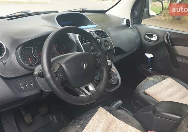 Сірий Рено Кєнгу, об'ємом двигуна 1.5 л та пробігом 182 тис. км за 9800 $, фото 5 на Automoto.ua