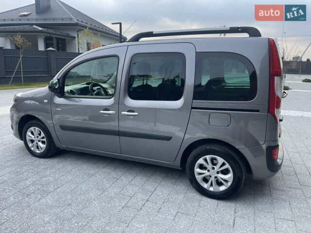 Серый Рено Кенгу, объемом двигателя 1.5 л и пробегом 226 тыс. км за 11400 $, фото 9 на Automoto.ua