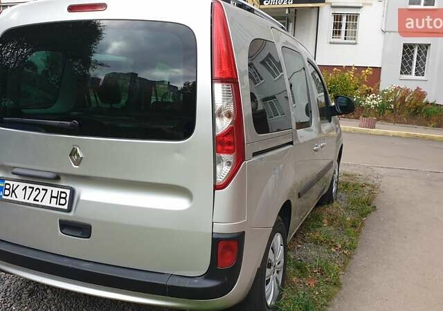 Серый Рено Кенгу, объемом двигателя 1.5 л и пробегом 182 тыс. км за 9800 $, фото 3 на Automoto.ua