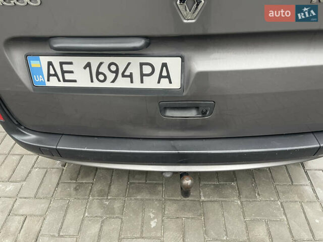 Серый Рено Кенгу, объемом двигателя 1.5 л и пробегом 300 тыс. км за 9700 $, фото 9 на Automoto.ua