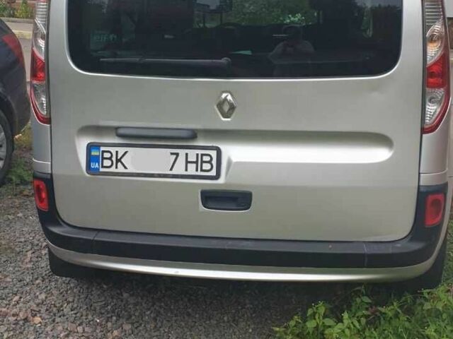 Серый Рено Кенгу, объемом двигателя 1.5 л и пробегом 182 тыс. км за 9800 $, фото 2 на Automoto.ua
