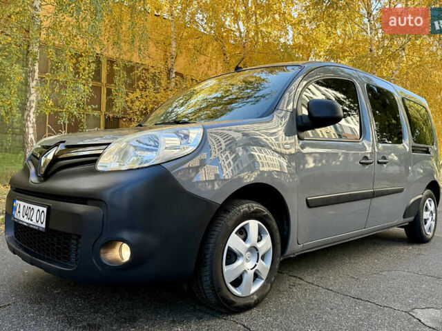 Рено Кєнгу 2014 у Києві на Automoto.ua Сірий Рено Кєнгу, об'ємом двигуна 1.46 л та пробігом 260 тис. км за 12700 $, фото 8 на Automoto.ua