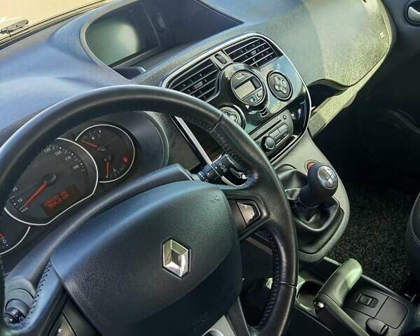 Сірий Рено Кєнгу, об'ємом двигуна 1.5 л та пробігом 185 тис. км за 12200 $, фото 15 на Automoto.ua