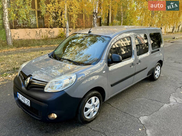 Рено Кєнгу 2014 у Києві на Automoto.ua Сірий Рено Кєнгу, об'ємом двигуна 1.46 л та пробігом 260 тис. км за 12700 $, фото 20 на Automoto.ua
